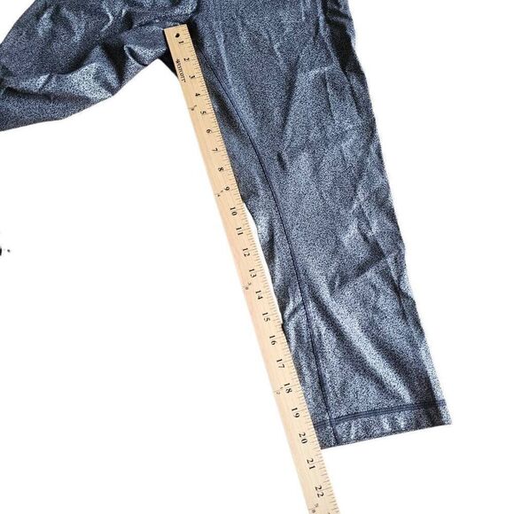 Lululemon womens Sz 8 black silver wunder under luminosity foil leggings - Picture 5 of 8